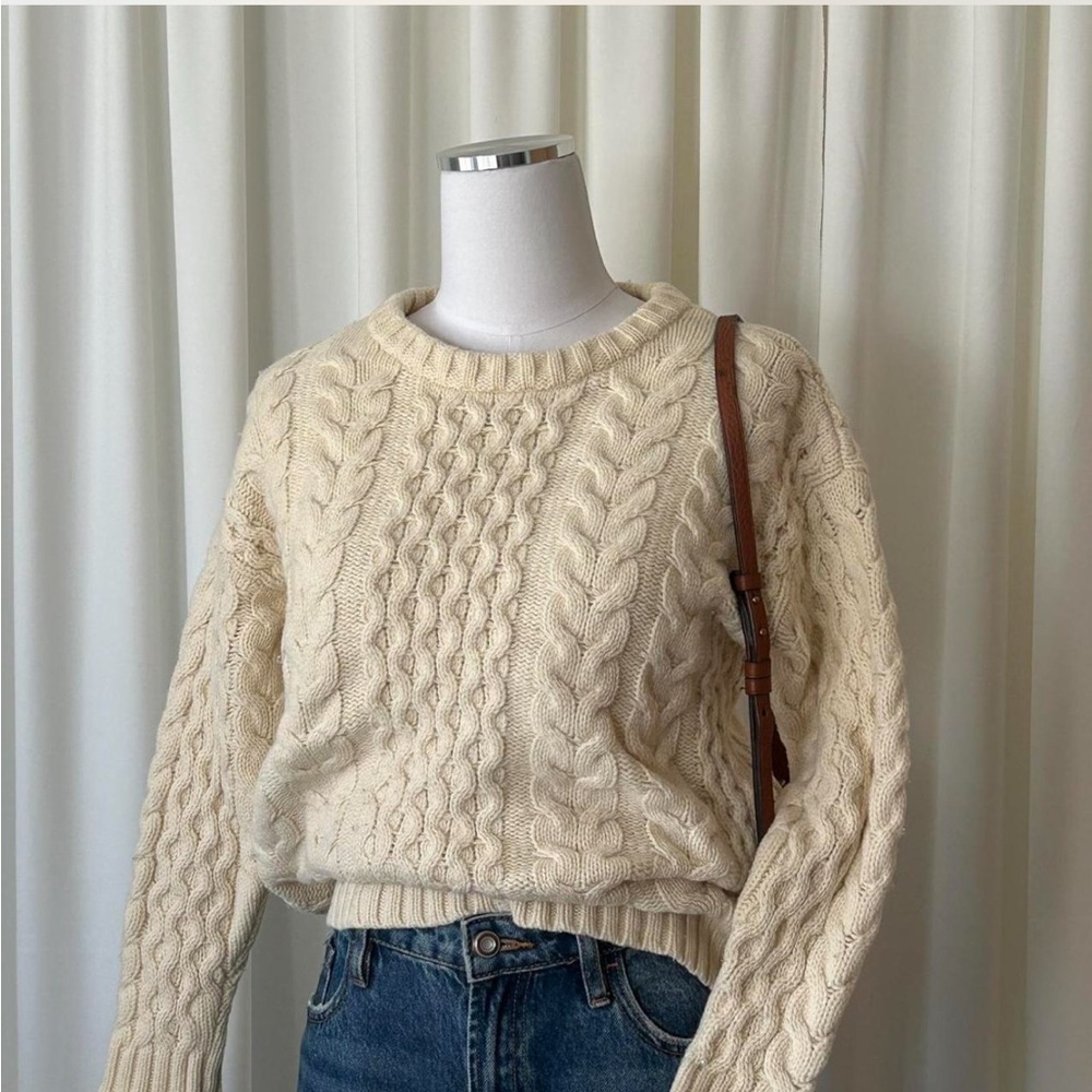 J.Jill Cream Wool Blend Cable Knit Fisherman Crew Neck Pullover size XS.